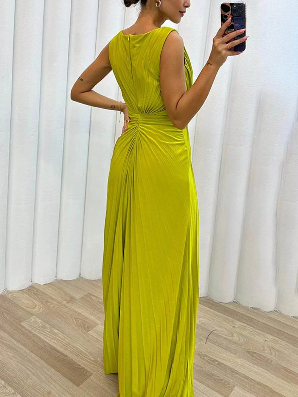 Amelia™ | Long Pleated Dress
