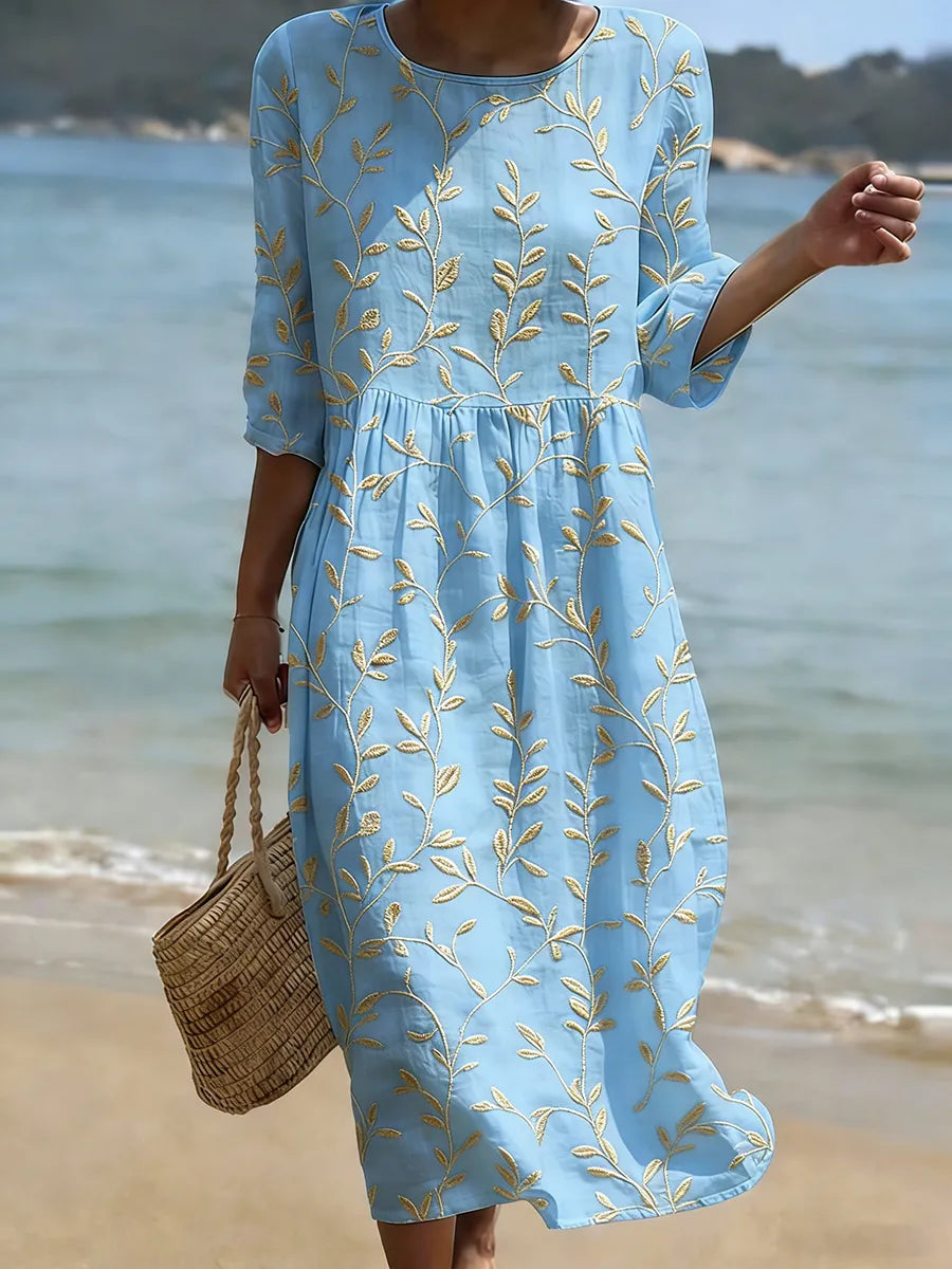 Jennifer | Casual women's dress with floral print.