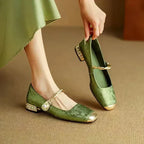 Ashley | Orthopedic shoes with a closed upper