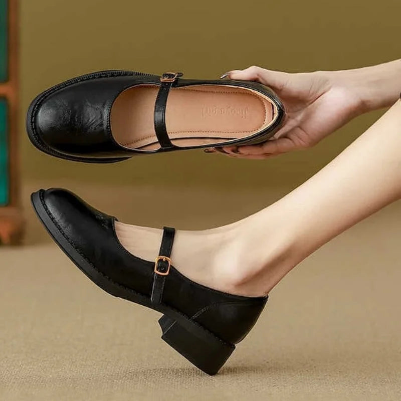 Karen | Classic orthopedic shoes providing comfort