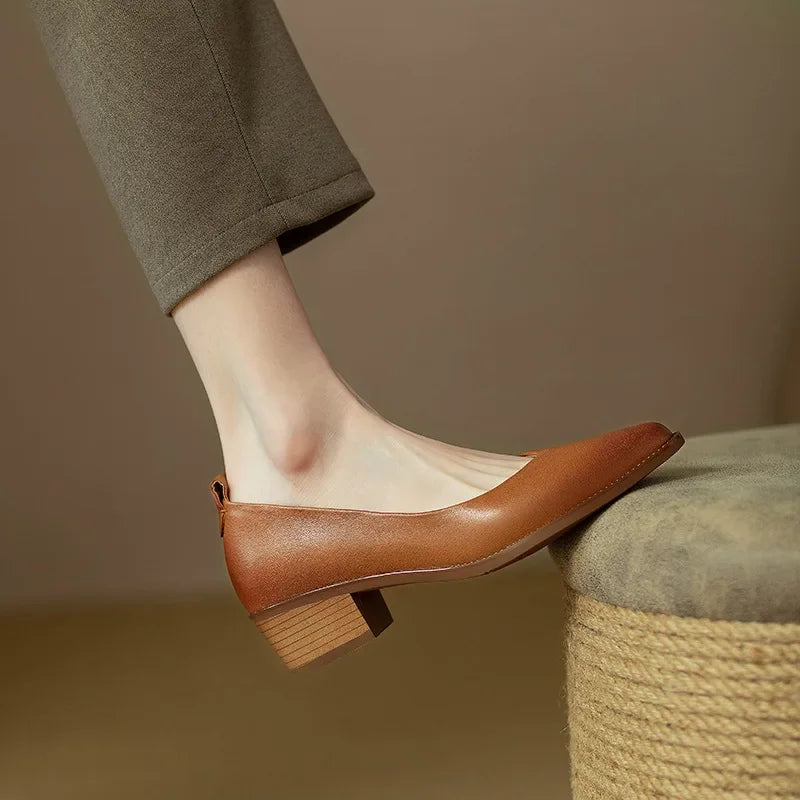 Nancy | Classic Orthopedic Pumps